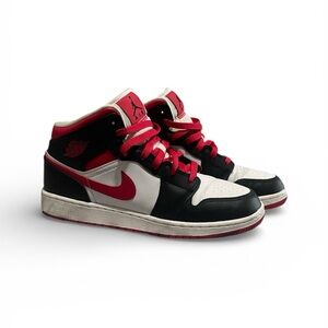 Nike Kids Red and Black Sneakers